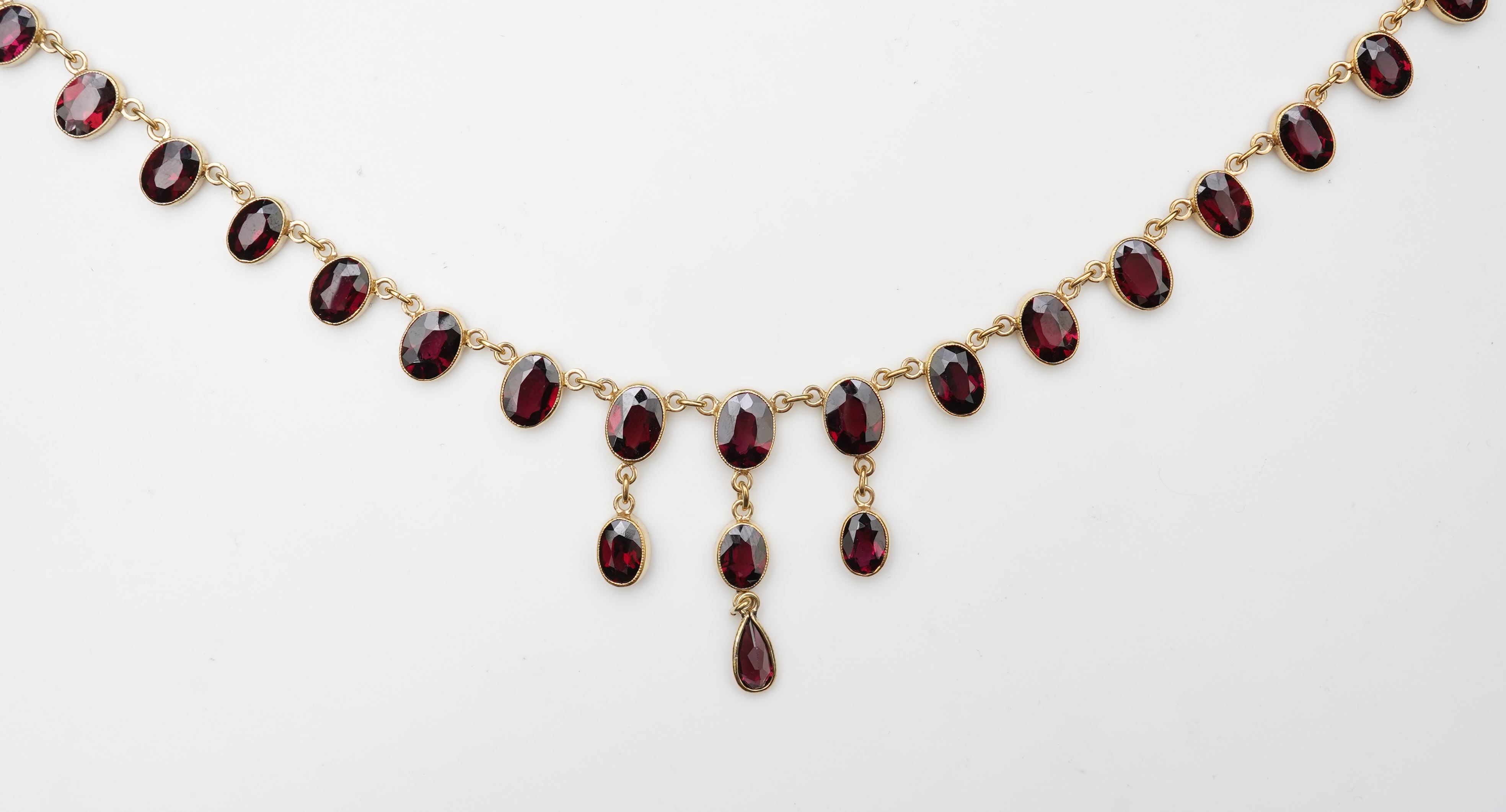 A garnet necklace